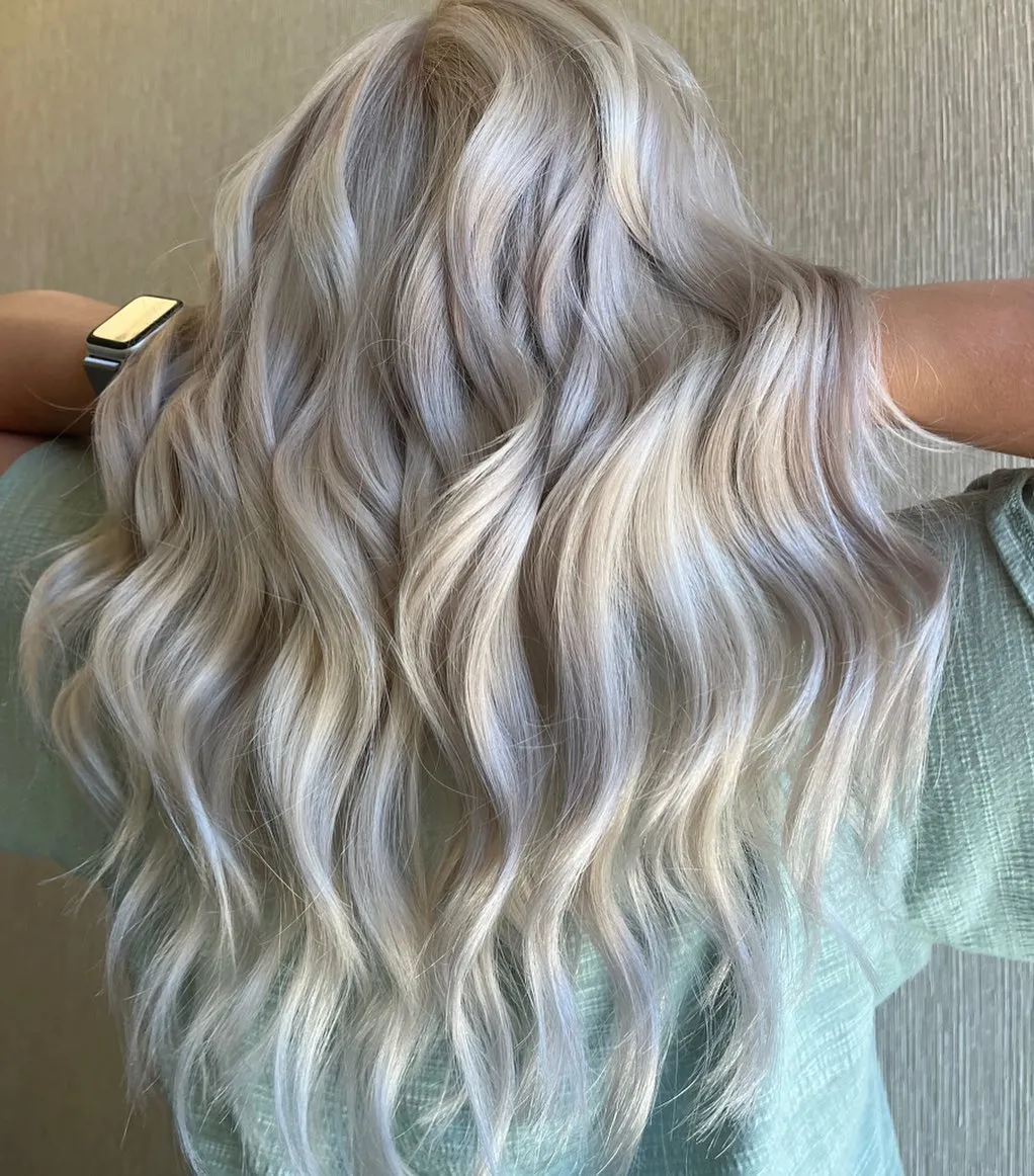 Hairstyles with Long Layered Hair and Platinum Blonde Hues