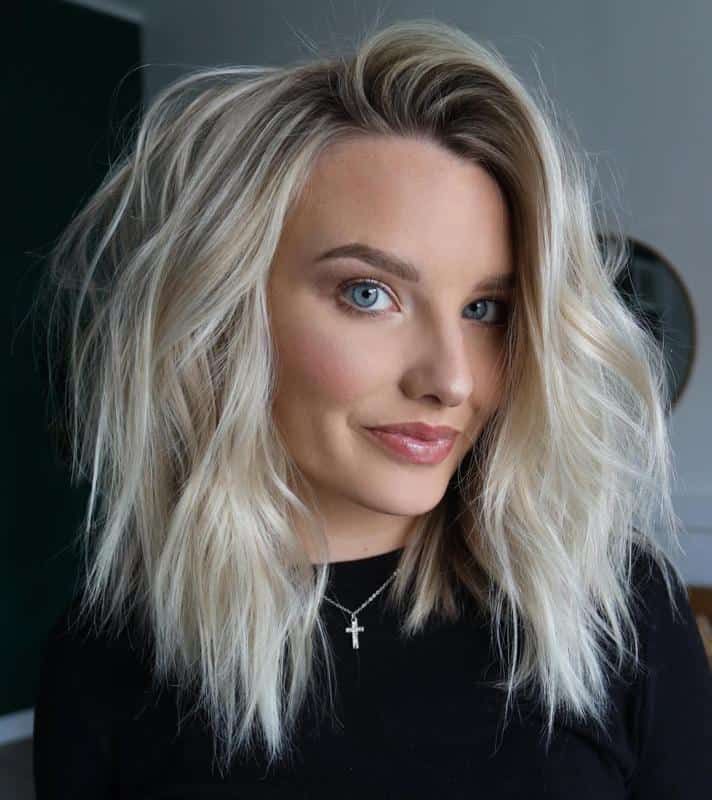 Platinum Blonde Hair Color Ideas for Smooth Straight Bob